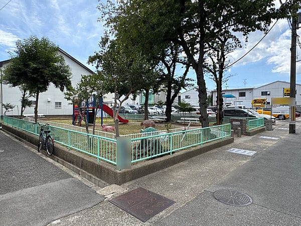 苅藻小公園まで約397m