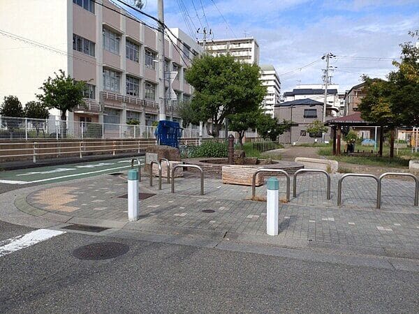 みくらすいせん公園まで約397m