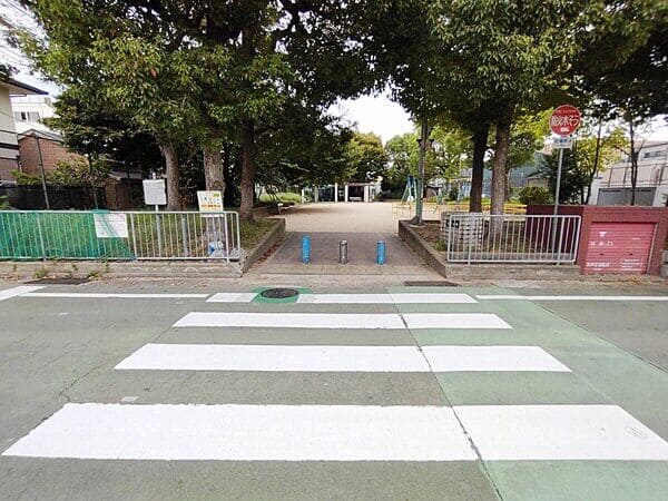 真野公園まで約305m