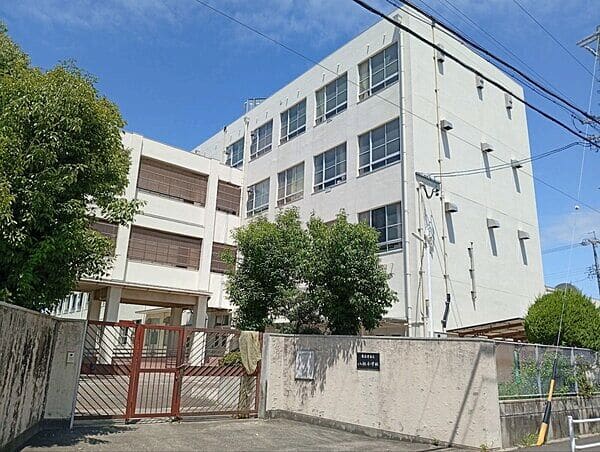 名古屋市立八社小学校