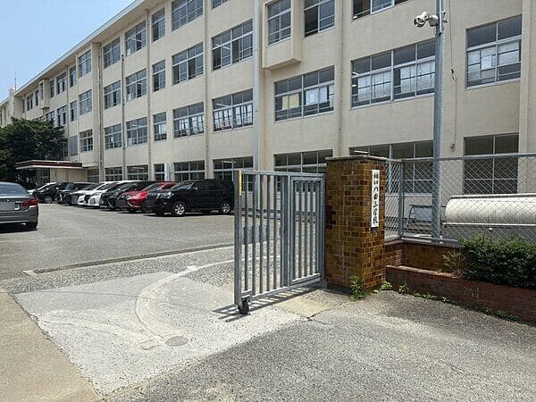 福岡市立八田小学校