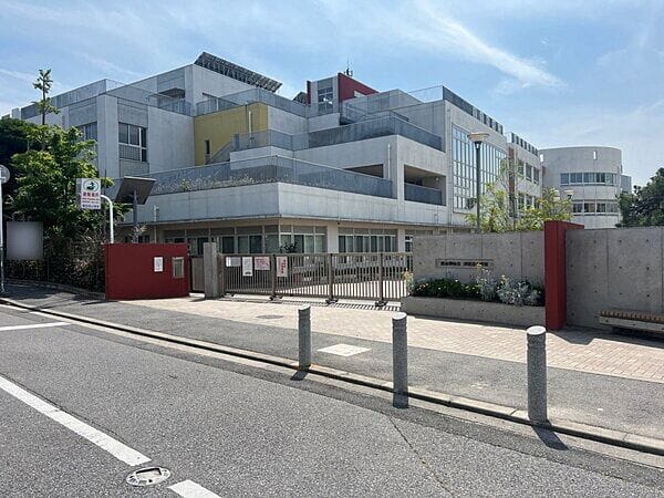 習志野市立津田沼小学校