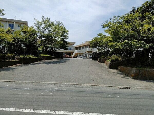 海老名市立今泉中学校