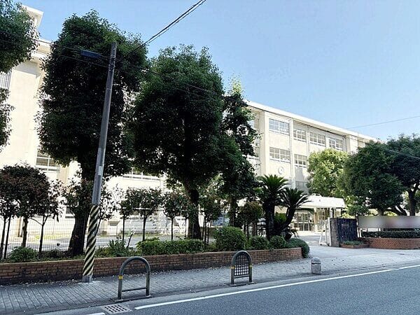 福岡市立東住吉中学校