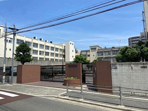 大阪市立住之江中学校