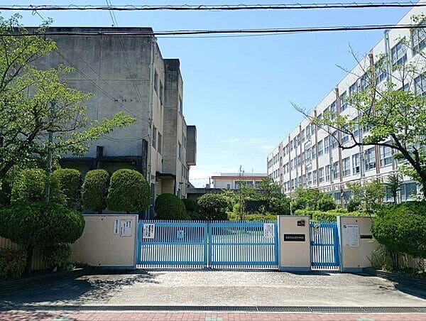 名古屋市立浦里小学校