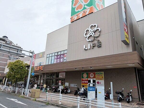 ライフ長田店まで約496m