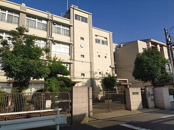 大阪市立瓜破西中学校