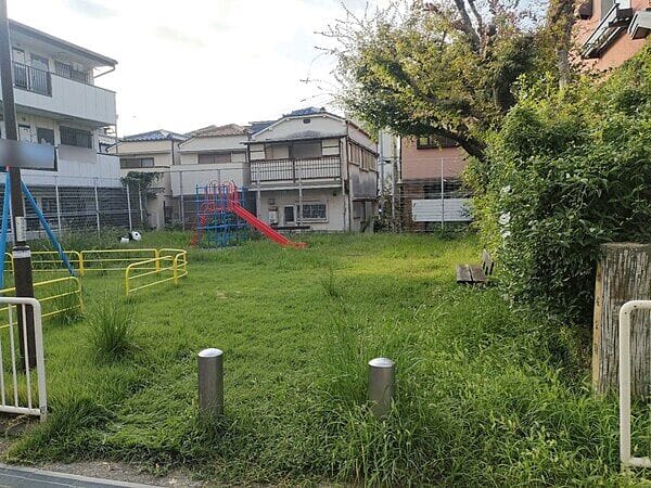 旗塚公園まで約818m