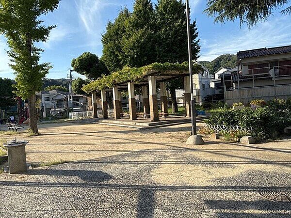 雪御所公園まで約1109m