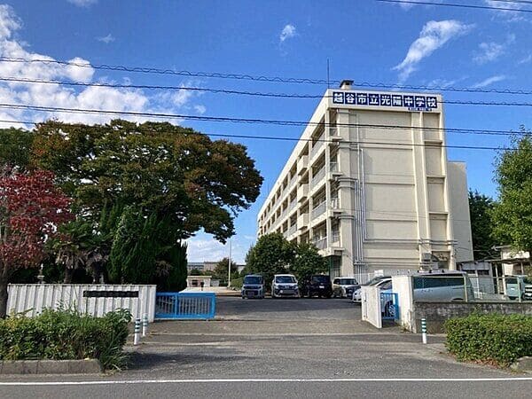 越谷市立光陽中学校