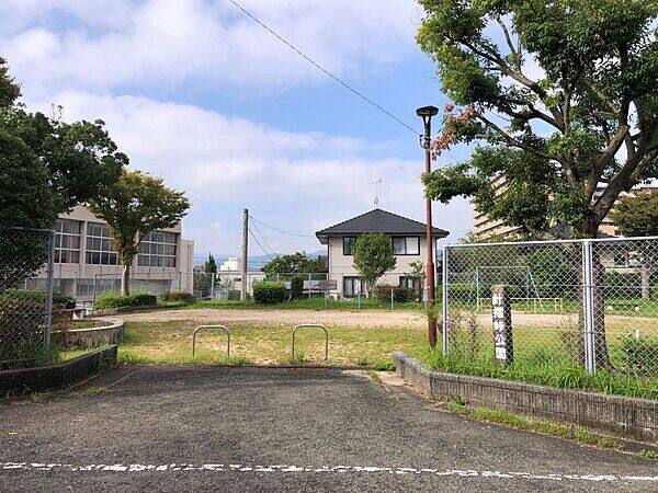 針摺峠公園まで約879m