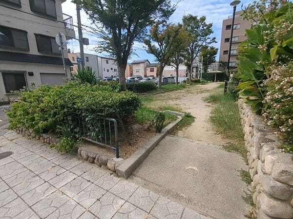 本庄町東公園まで約978m