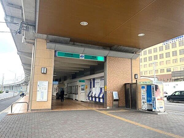 名古屋臨海高速鉄道「名古屋競馬場前」駅まで約880m