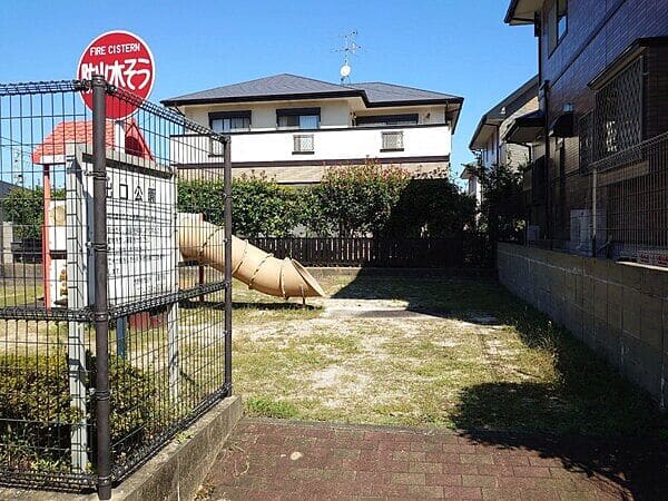 出口公園まで約119m