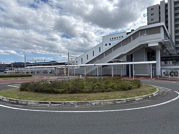 JR「糸島高校前」駅まで約1120m