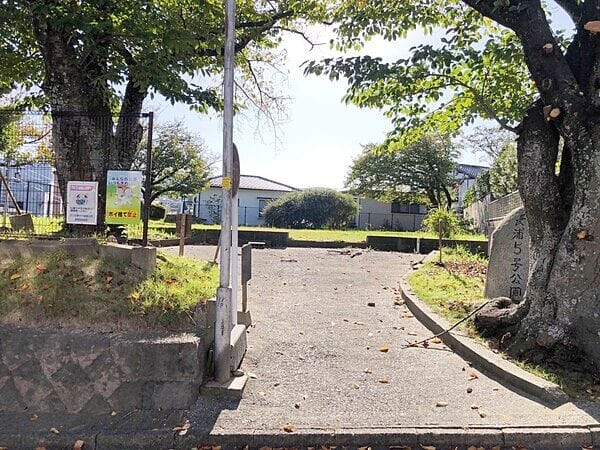 長浦5号公園まで約565m