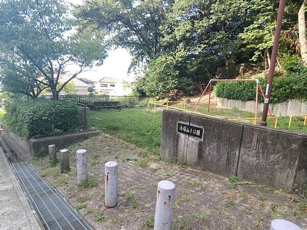 赤塚山小公園まで約1351m