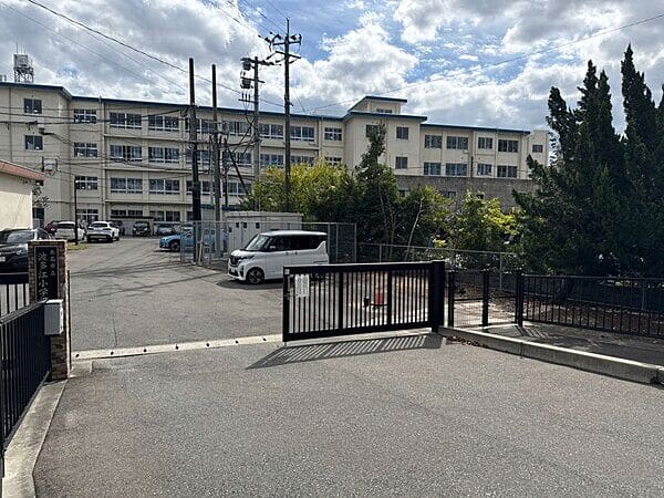 糸島市立波多江小学校