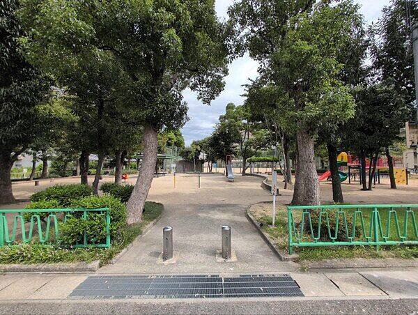 中野南公園まで約89m