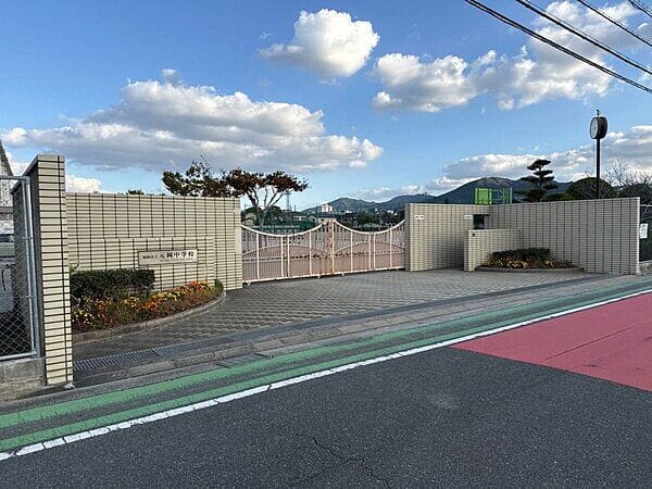 福岡市立元岡中学校