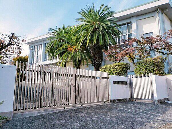 摂津市立第二中学校