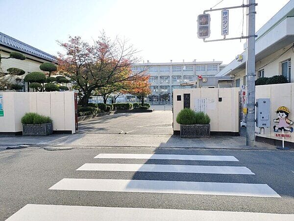 摂津市立鳥飼小学校