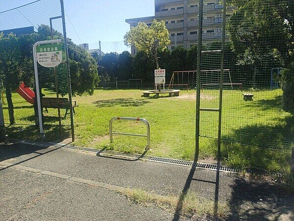 柏田公園まで約453m
