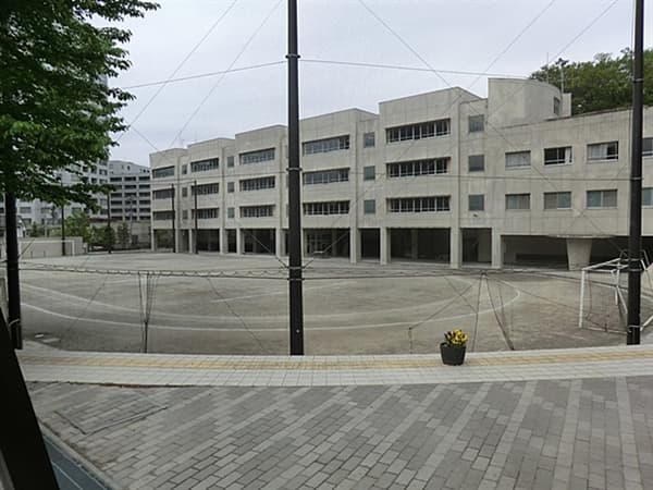 豊島区立千登世橋中学校