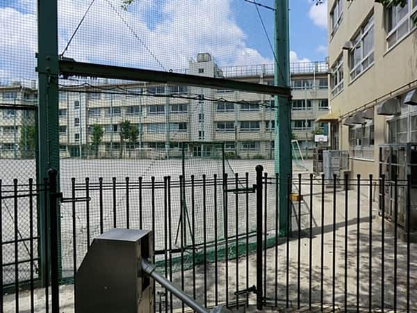 豊島区立池袋中学校