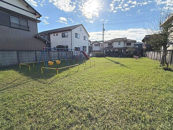 深田ちびっ子広場まで約787m