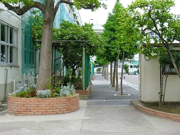 江戸川区立江戸川小学校