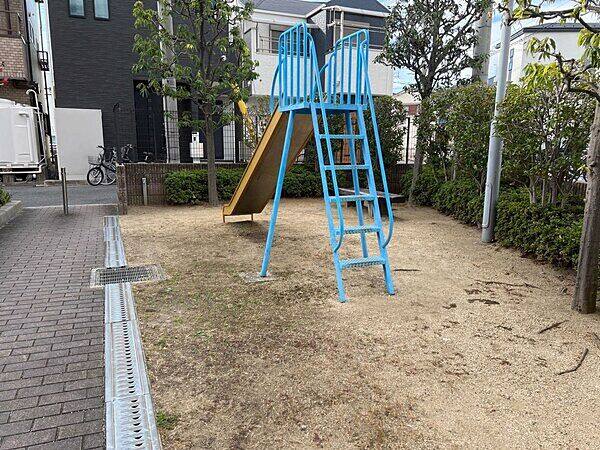 エスリード東花園提供公園まで約608m