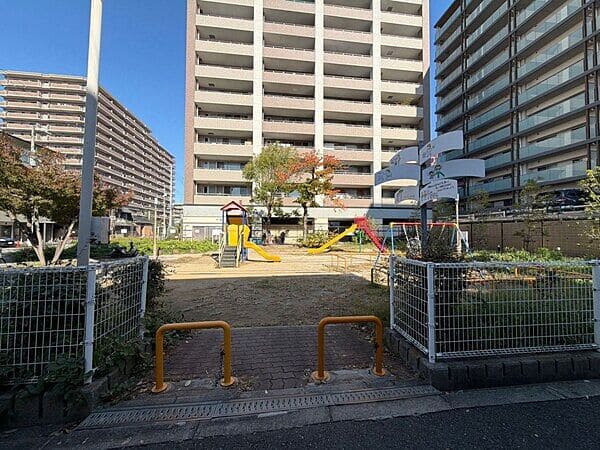 元六公園まで約817m