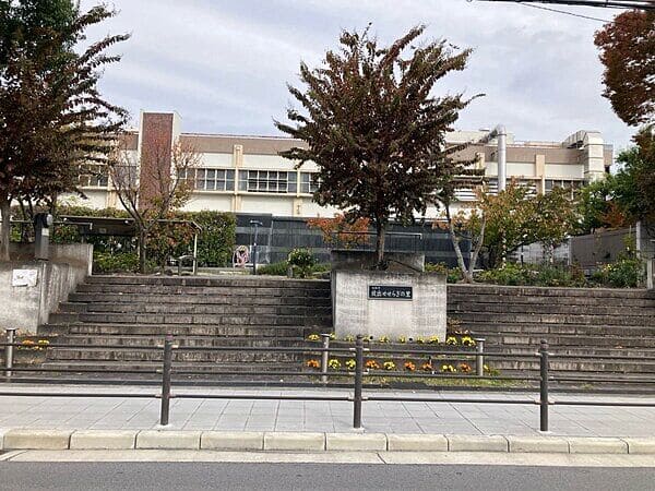 放出せせらぎの里まで約673m