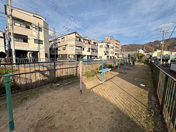 豊浦川児童遊園まで約1075m