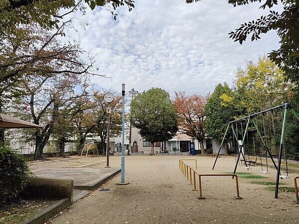 緑第二公園まで約1278m