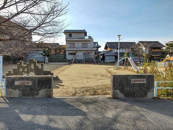 柄池公園まで約1089m
