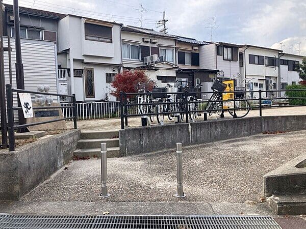 豊島公園まで約752m