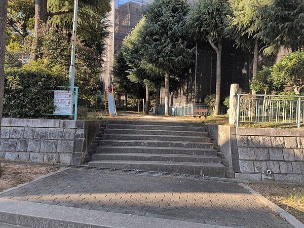 高倉町西小公園まで約637m