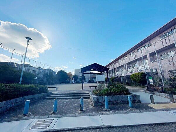 みゆき公園まで約411m