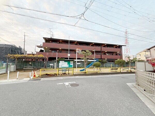 蔵前町ちびっこ老人憩いの広場まで約1177m