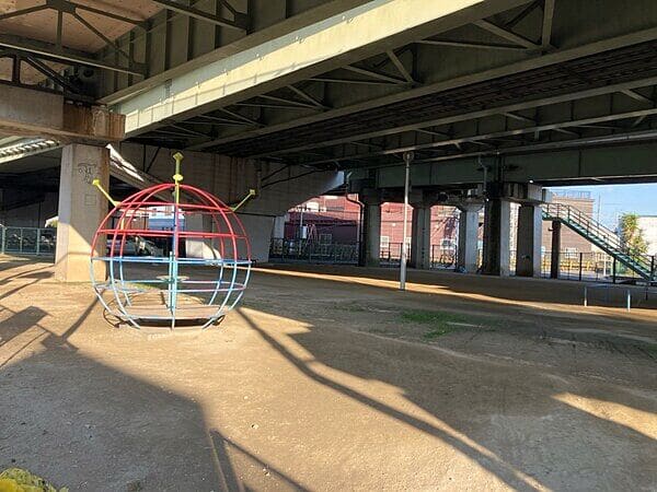 庄内西児童遊園まで約458m