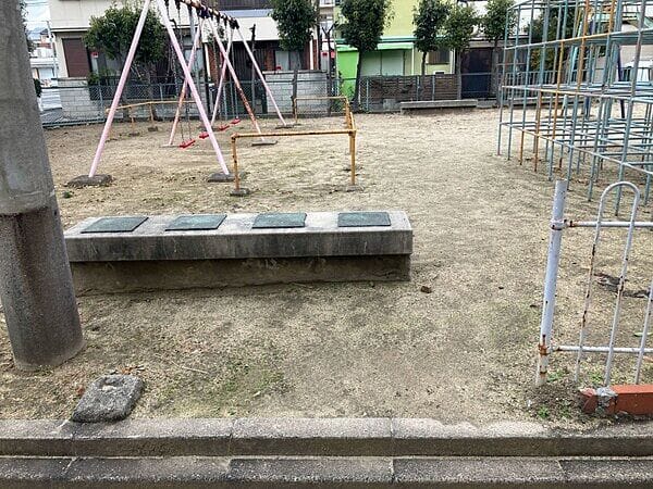 高田団地前公園まで約1144m