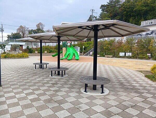 龍王広場まで約373m