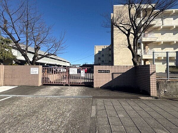 知立市立知立東小学校