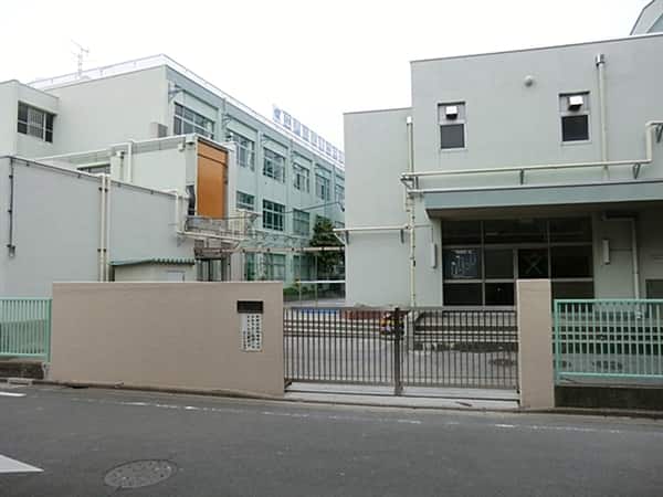 江戸川区立春江中学校