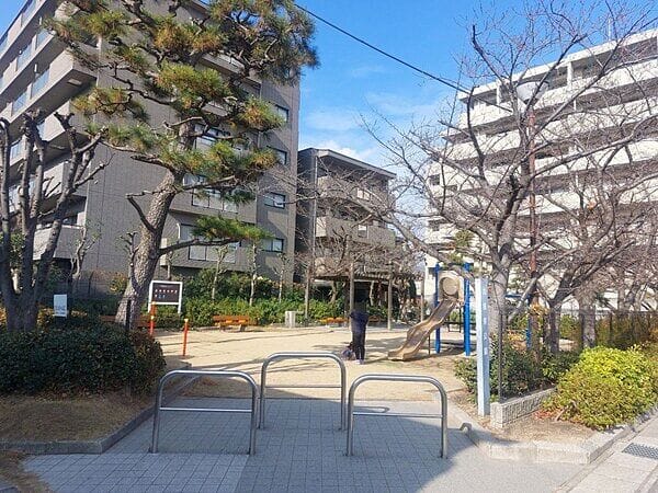 丸橋東公園まで約875m