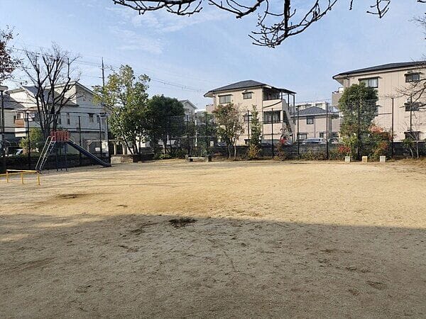 青木公園まで約859m