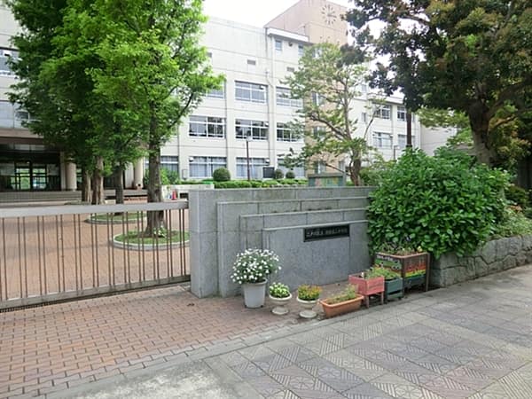 江戸川区立清新第二中学校
